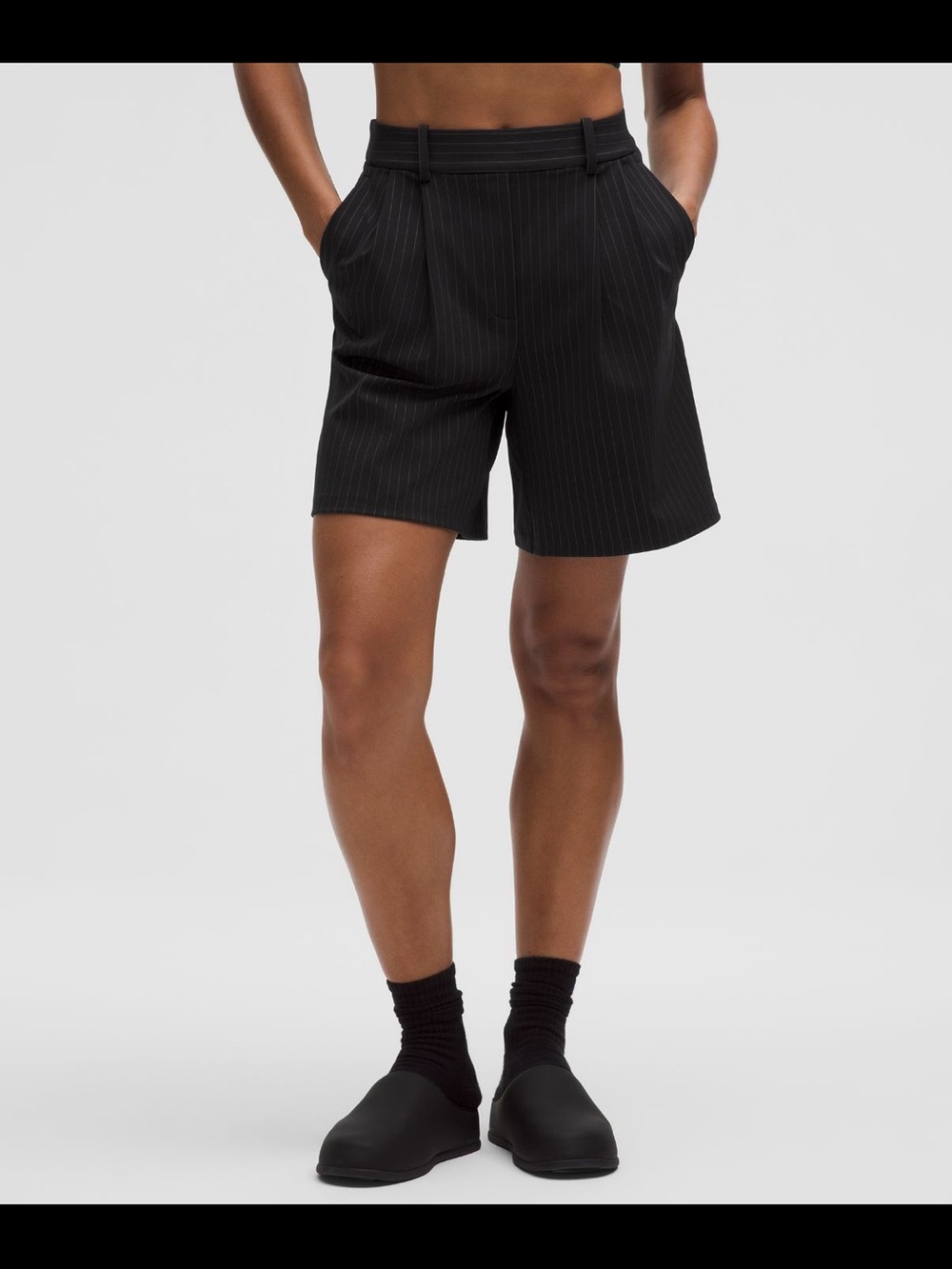 Lululemon Daydrift Pleated HR Shorts 7” pinstripes